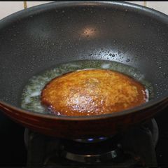 A picture of Neyyappam.