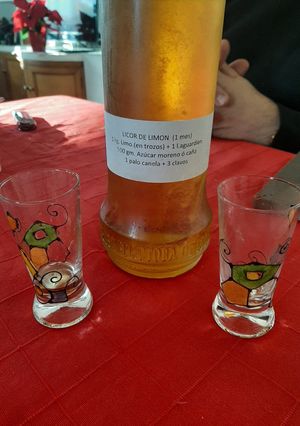 Una foto de Licor de Limón D. Fernando