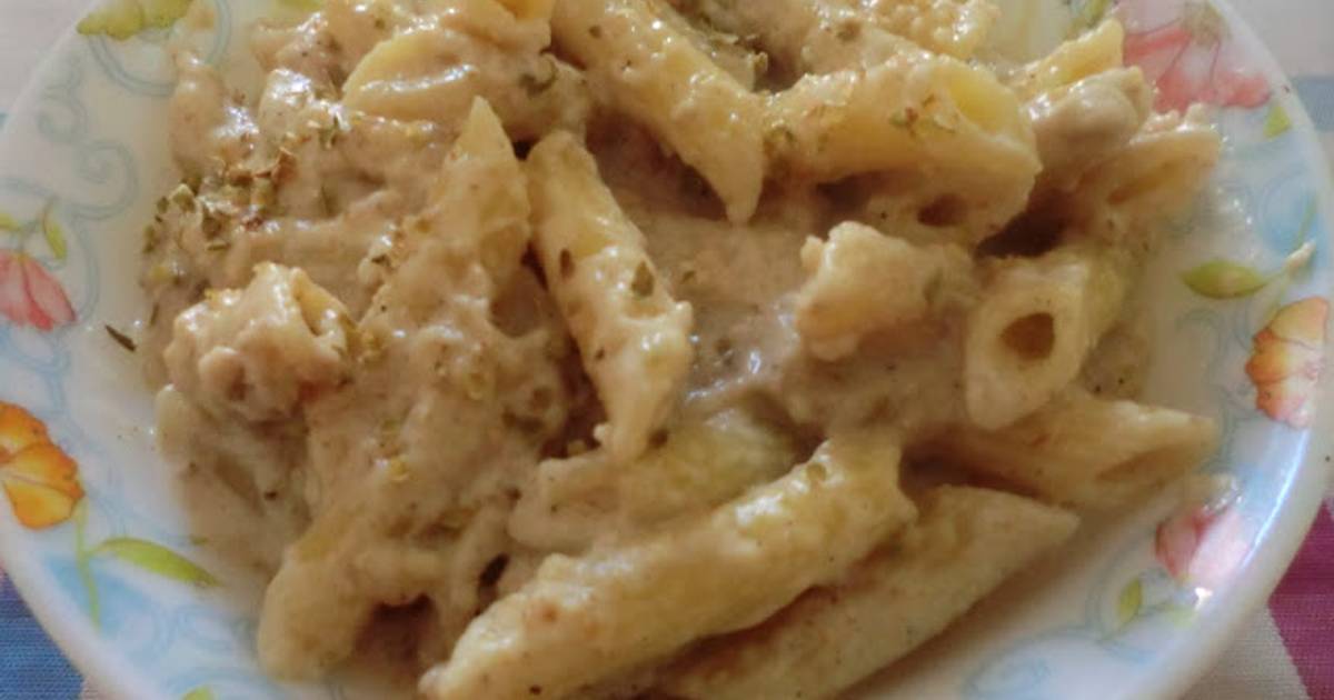 Penne pasta in oats creamy sauce Recipe by Hem Lata Srivastava - Cookpad