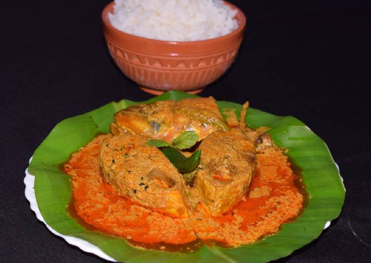 Spicy Mustard Hilsha Fish Curry