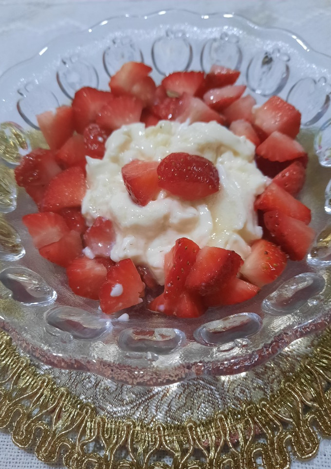 Una foto de Frutillas con crema de queso (para diabéticos)