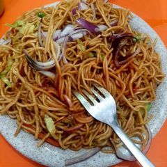 A picture of Noodles.