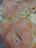 Pizza Gambas amb Salmó fumat i alcaparres
