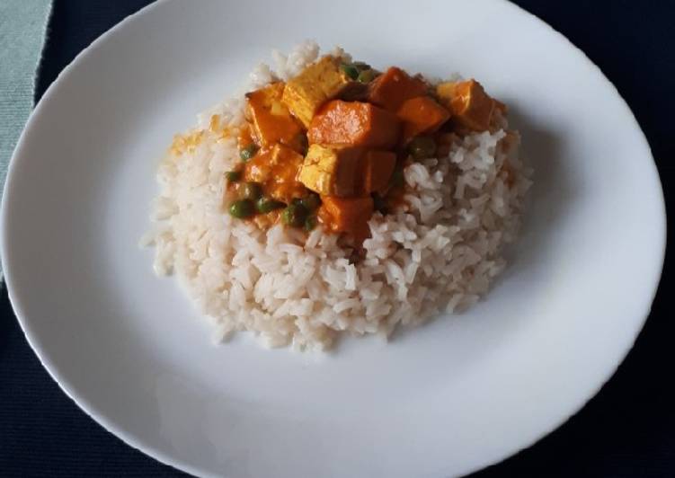 La Délicieuse Recette du Tofu au lait de coco et riz