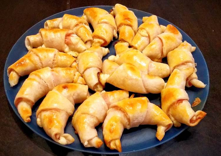 Medialunas de Jamón y queso fáciles y rápidas