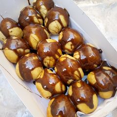 A picture of Doughballs.