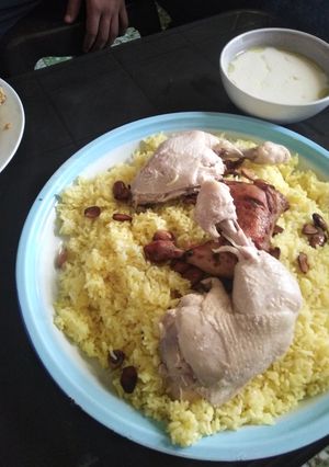 صورة لوصفة منسف دجاج باللبن الرايب او الزبادي