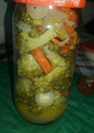 Una foto de Escabeche de brócoli
