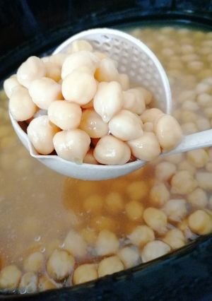 Una foto de Garbanzos en olla de cocción lenta