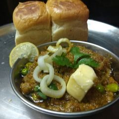 A picture of Pav Bhaji.