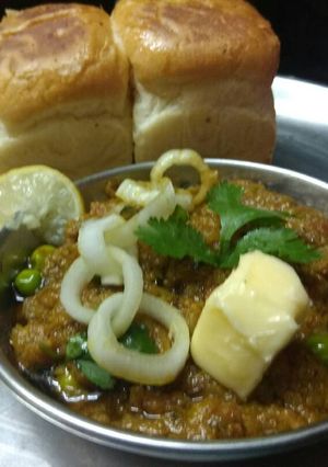 A picture of Pav Bhaji.