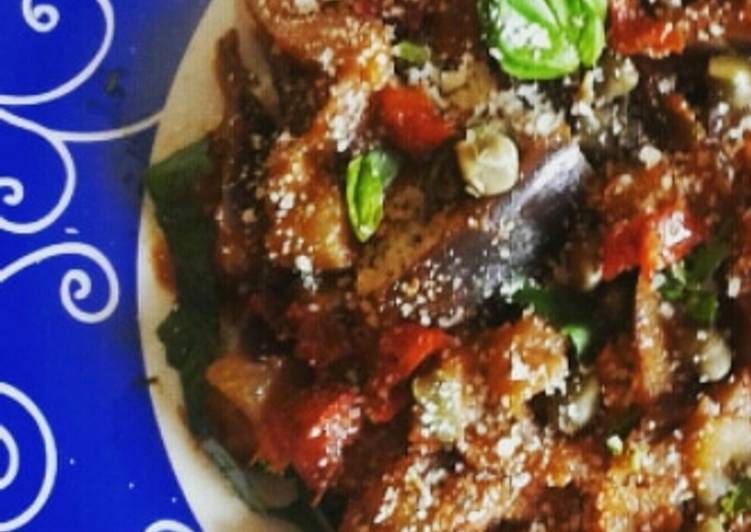 Antipasto di melanzane e pomodori al forno (ricetta light)