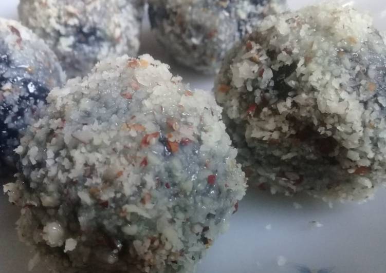 Simple Way to Make Ultimate Oreo Coconut Balls