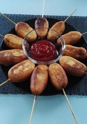 Φωτογραφία της συνταγής Ζουμερά corn dogs