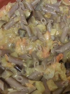 Una foto de Macarrones espelta con berenjena