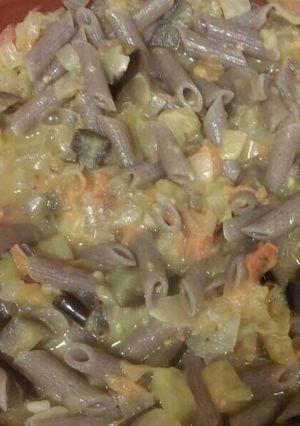 Una foto de Macarrones espelta con berenjena