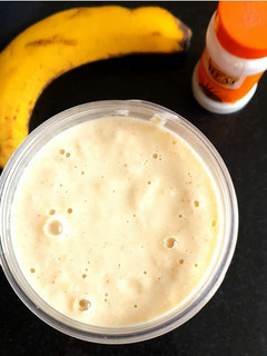 A picture of Banana Oat Smoothie.