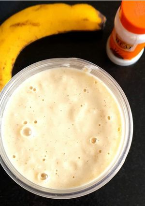 A picture of Banana Oat Smoothie.