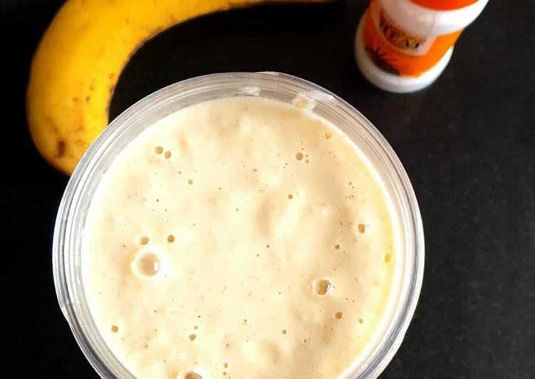 Steps to Make Perfect Banana Oat Smoothie
