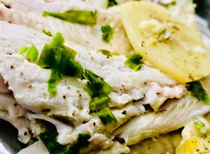 Una foto de FILETES DE 🐟PEJERREY🐟 AL LIMÓN (en horno eléctrico)