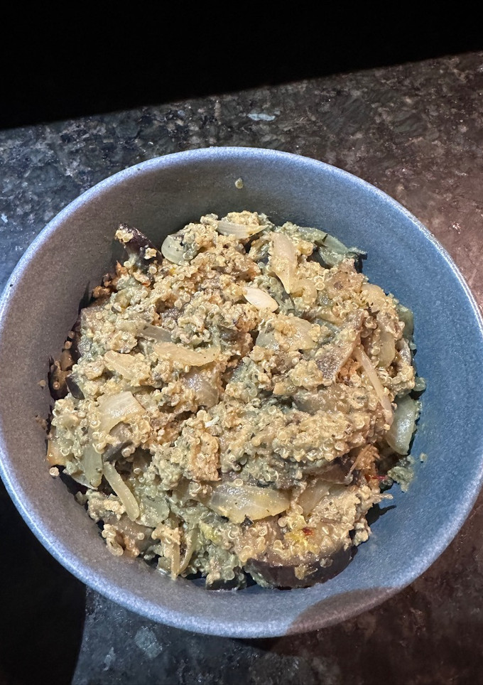 Una foto de Quinoa con Verduras Salteadas al Huevo