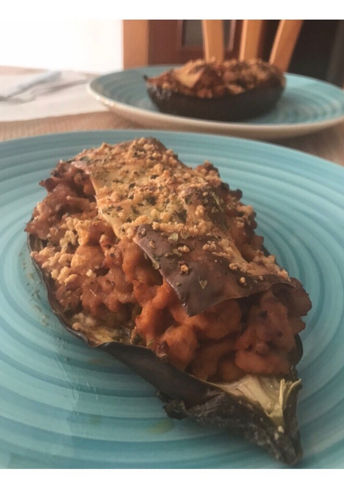 Una foto de Berenjenas rellenas de pollo