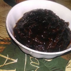 A picture of Date ki chutney.