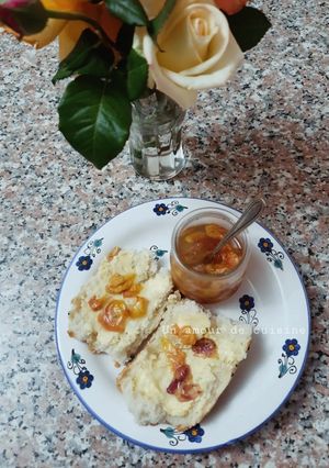 Une photo de Confiture de pétales de roses 🌹