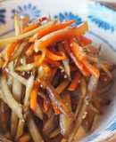Kinpira gobo(きんぴらごぼう) Comida japonesa