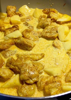 Zdjęcie przepisu Kurczak curry z mango.
