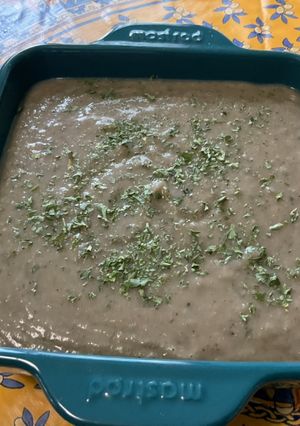 Une photo de Purée de fèves et aubergines aux épices et persil