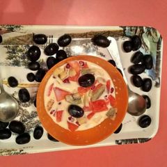 A picture of Fruit cream.