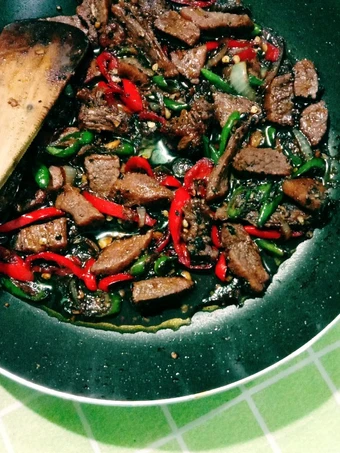 Cara Mudah Menyiapkan Resep Sapi Lada Hitam Anti Ribet, Mantap Sekali