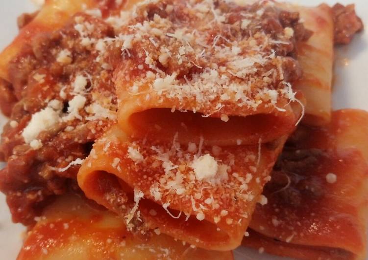 Recipe of Any-night-of-the-week Paccheri al ragú napoletano