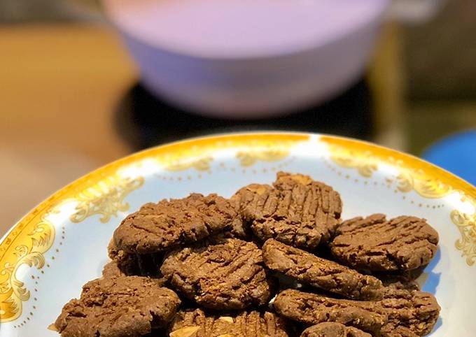 Bagaimana Menyiapkan Oat Choco Almond Cookies Teflon (takaran sendok, tanpa oven, tanpa mixer) yang Bisa Manjain Lidah