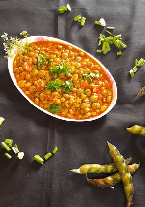 લીલી તુવેર ના ટોઠા (Lili Tuver Totha Recipe In Gujarati) રેસીપી મુખ્ય ફોટો
