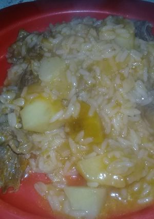Una foto de Guiso de arroz económico en 40 minutos