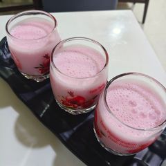 A picture of Rose Lassi.