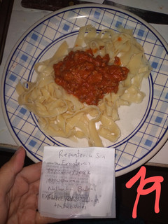 Una foto de Pasta tallarín o fettuccine o fetuccinni o fetuchini