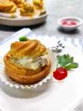 Savory soes (isi ayam keju)