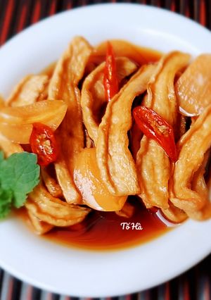 Hình của món CỦ CẢI ngâm nước mắm (Món ngon ngày Tết).