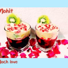 A picture of Jelly fruit custard.