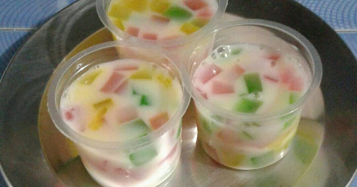 Resep Puding Mozaik Cup oleh syahriani mpc Cookpad