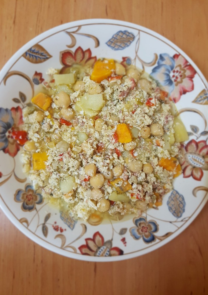 Una foto de Garbanzos con batata y patata