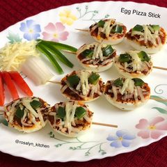 A picture of Egg Pizza Stick.