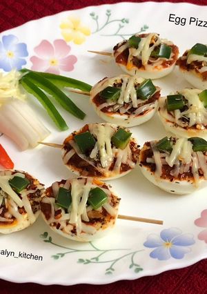 A picture of Egg Pizza Stick.