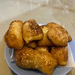 รูปของ Odading (kue bantal)