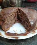Browniecoco relleno de mermelada de fresa con cobertura de choco