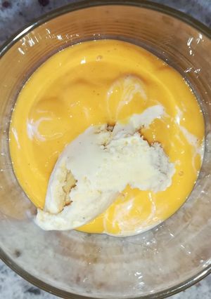 Una foto de Batido helado de mango 😜😜😜