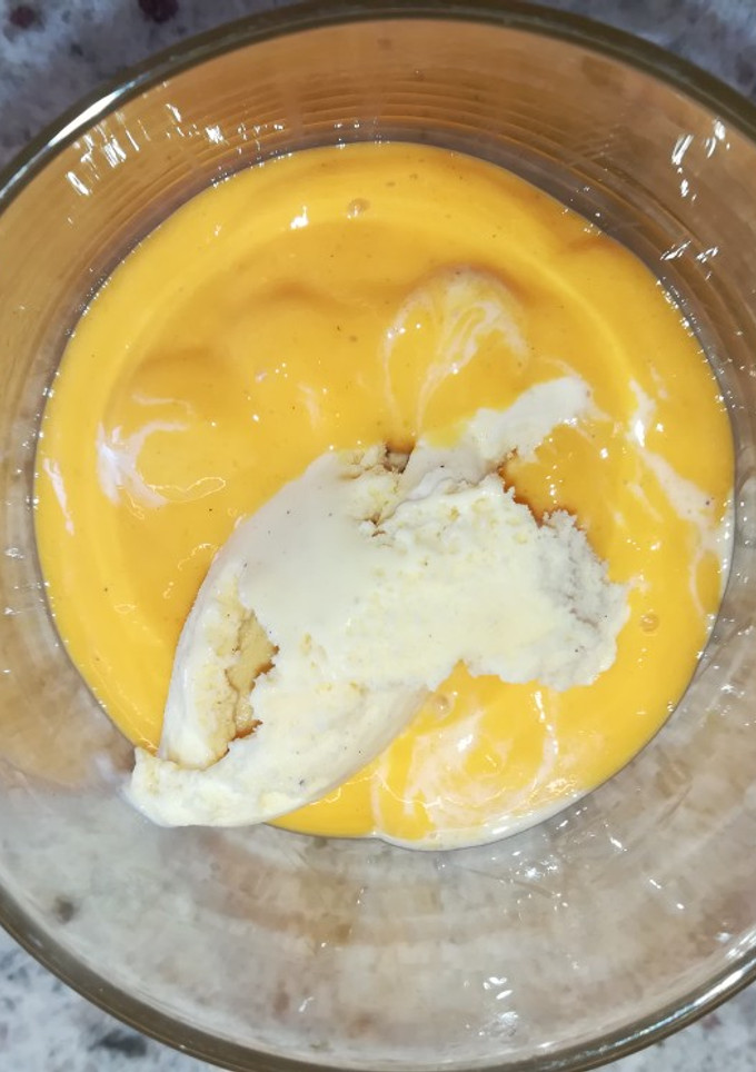 Una foto de Batido helado de mango 😜😜😜